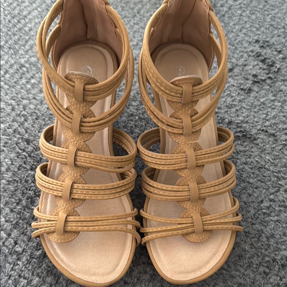 Women's Tan Strappy Sandals